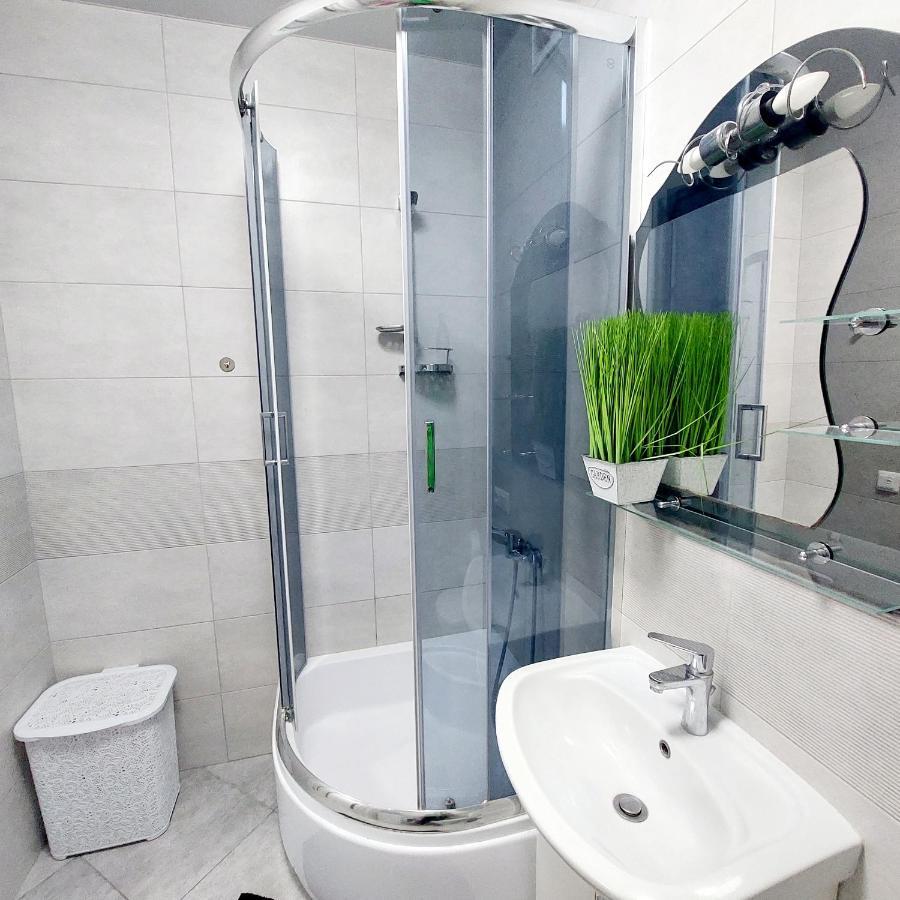 стрийська 45а жк леви міста автовокзал гашека наукова кінг кросс Apartament *